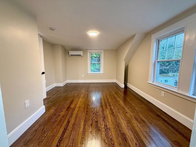 714 Lynnfield St, Lynn, MA 01904