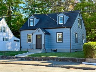 714 Lynnfield St, Lynn, MA 01904