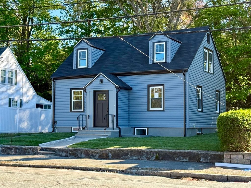 714 Lynnfield St, Lynn, MA 01904