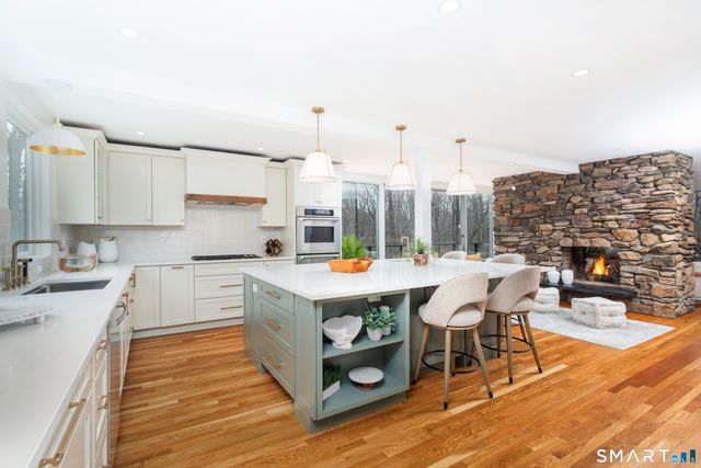 27 Hackberry Hill Road, Weston, CT 06883