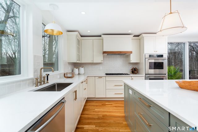 27 Hackberry Hill Road, Weston, CT 06883