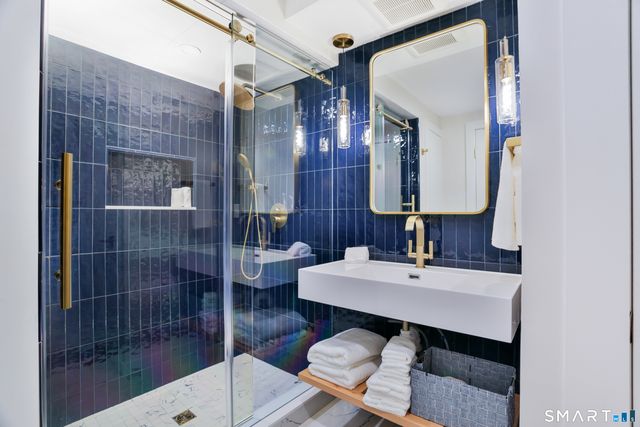 27 Hackberry Hill Road, Weston, CT 06883