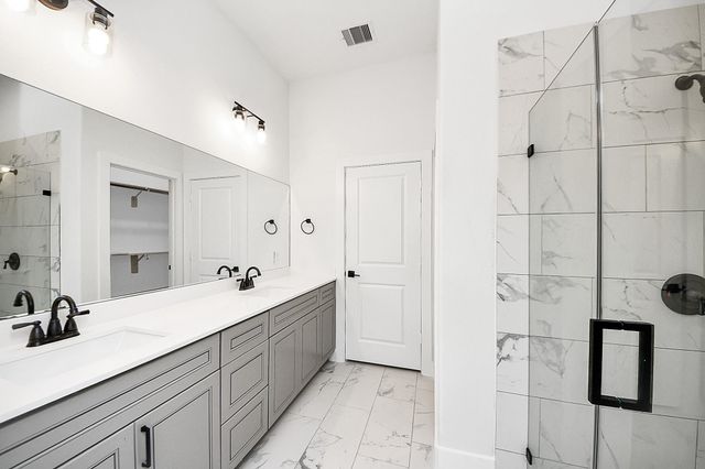 4338 Avron Drive A, Stafford, TX 77477