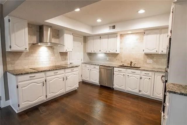 9401 Blue Jay Way, Irving, TX 75063