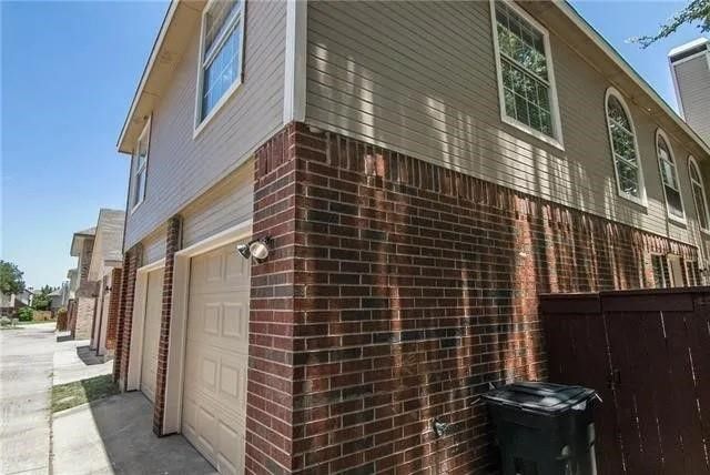 9401 Blue Jay Way, Irving, TX 75063