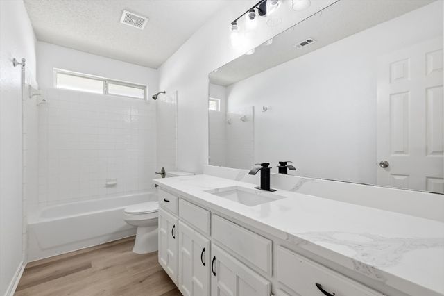 3107 Deerhollow Drive, Mesquite, TX 75181