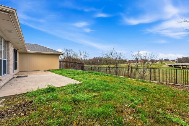 3107 Deerhollow Drive, Mesquite, TX 75181