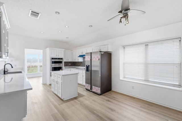 3107 Deerhollow Drive, Mesquite, TX 75181