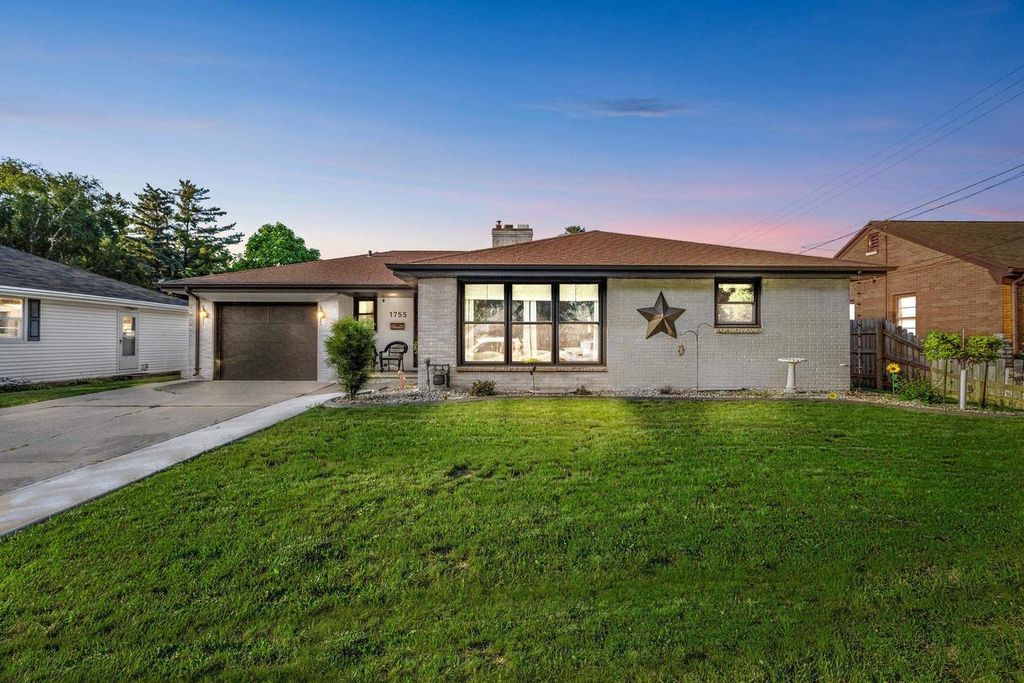 1755 KIMBALL STREET, Green Bay, WI 54302