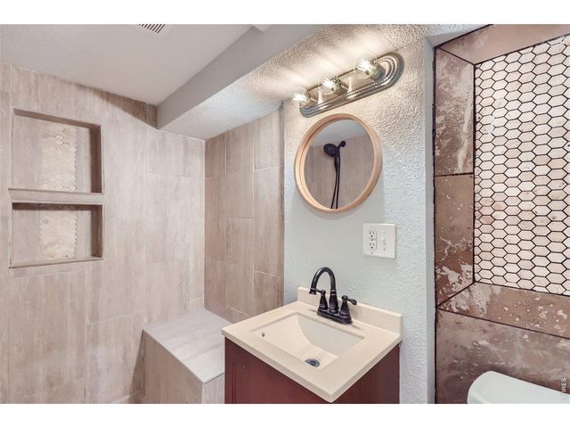 921 12th Ave, Greeley, CO 80631