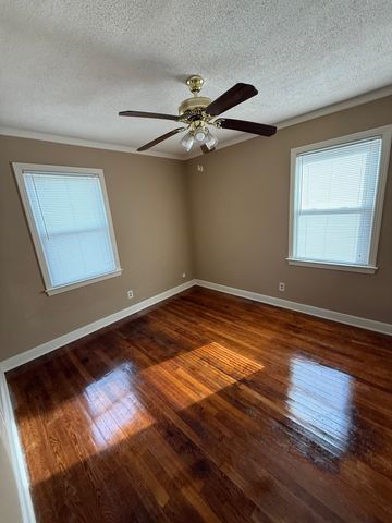 4868 SOUTHERN AVE, Memphis, TN 38117