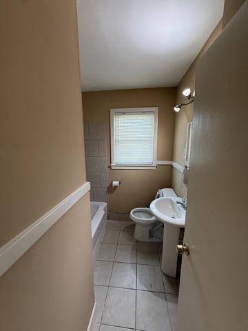 4868 SOUTHERN AVE, Memphis, TN 38117