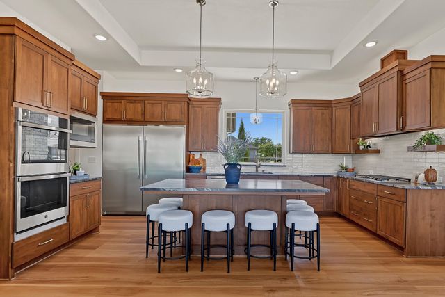 1838 W Harborlight, Wichita, KS 67204