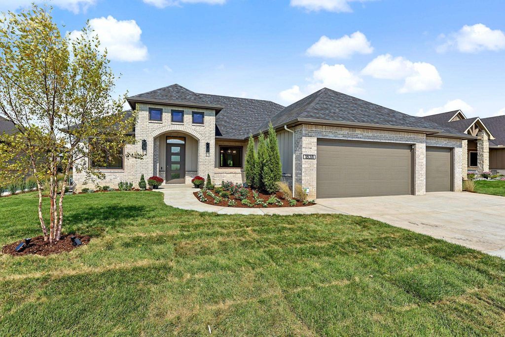 1838 W Harborlight, Wichita, KS 67204