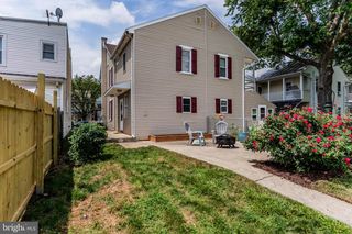 319 N COLLEGE ST, Carlisle, PA 17013