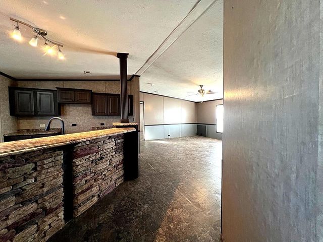 4941 Cactus Drive, Levelland, TX 79336