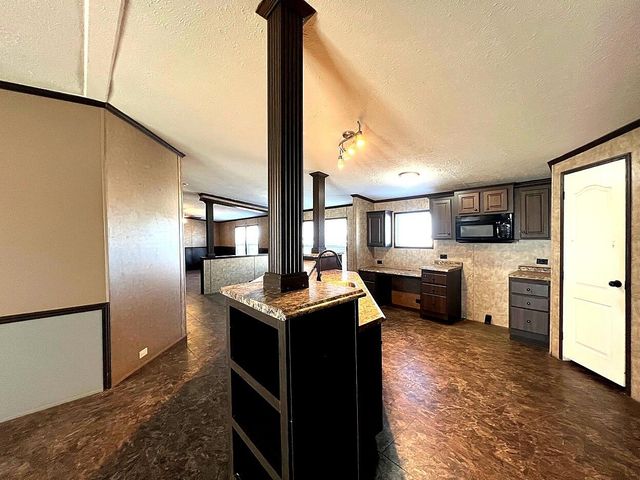 4941 Cactus Drive, Levelland, TX 79336