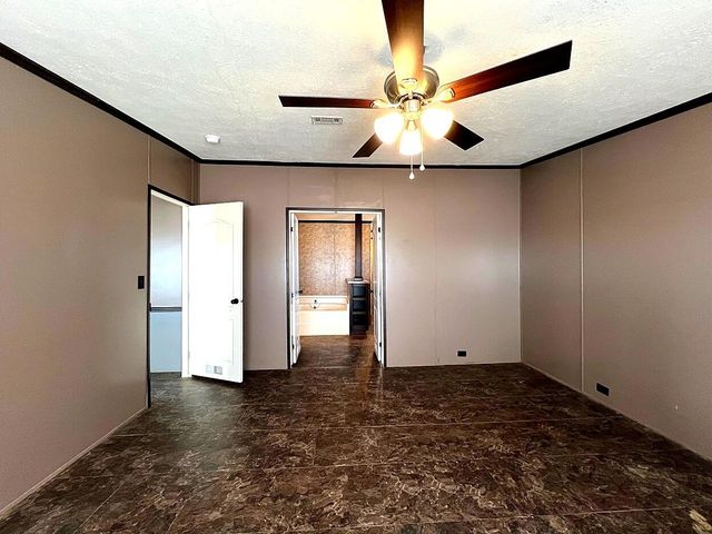 4941 Cactus Drive, Levelland, TX 79336