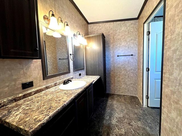 4941 Cactus Drive, Levelland, TX 79336