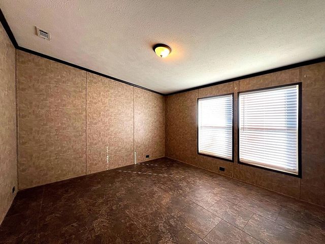 4941 Cactus Drive, Levelland, TX 79336