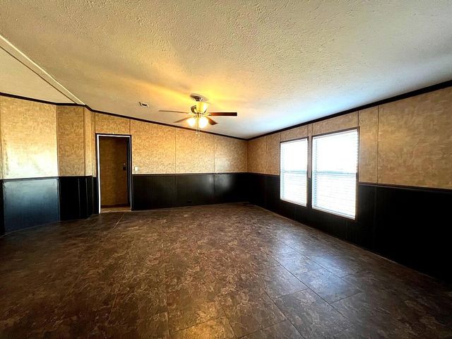 4941 Cactus Drive, Levelland, TX 79336