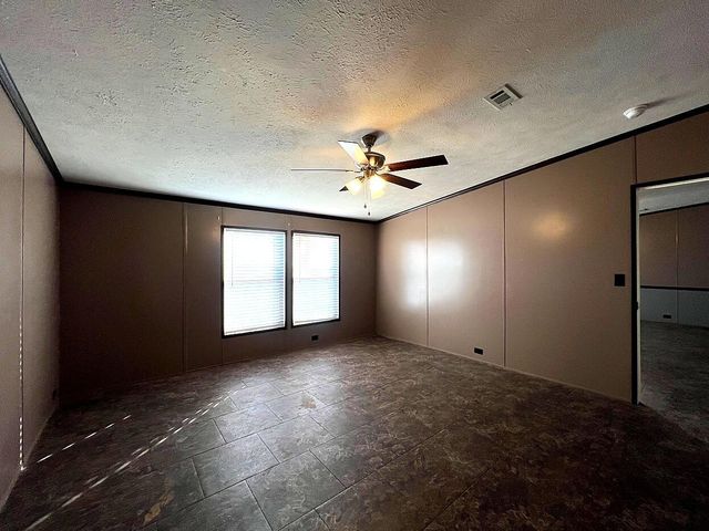 4941 Cactus Drive, Levelland, TX 79336