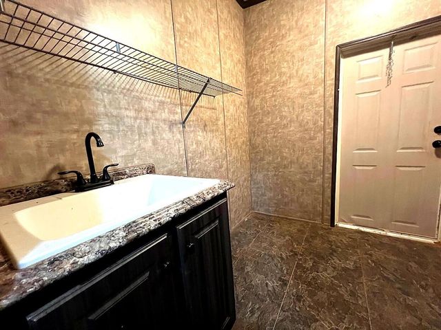 4941 Cactus Drive, Levelland, TX 79336