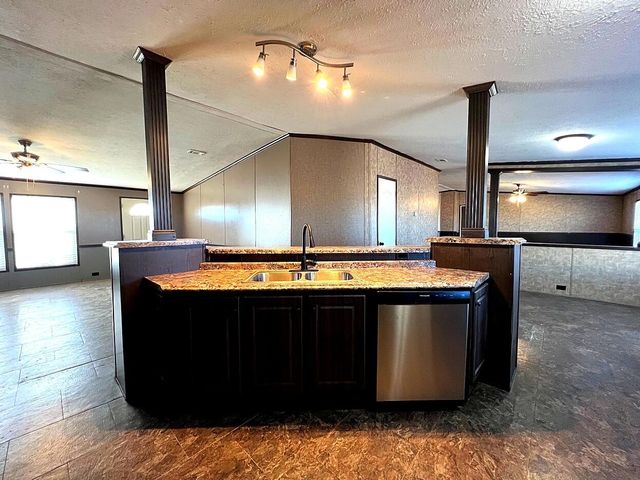 4941 Cactus Drive, Levelland, TX 79336