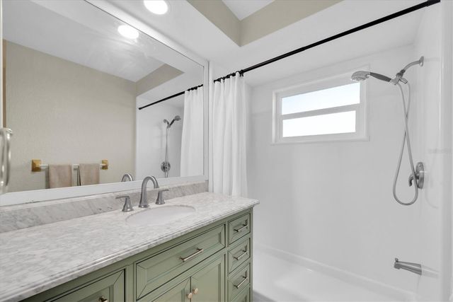 513 OAKWOOD BOULEVARD, Oldsmar, FL 34677