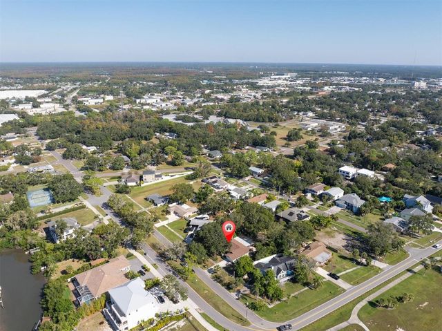 513 OAKWOOD BOULEVARD, Oldsmar, FL 34677