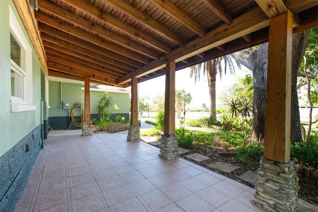 513 OAKWOOD BOULEVARD, Oldsmar, FL 34677