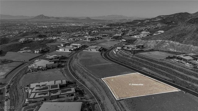 17 Stonecutter Court, Henderson, NV 89012