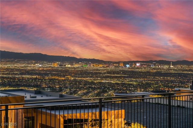 17 Stonecutter Court, Henderson, NV 89012