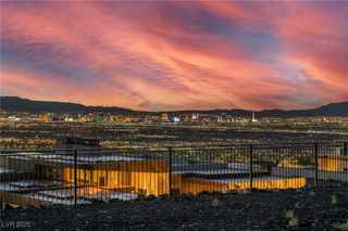 17 Stonecutter Court, Henderson, NV 89012