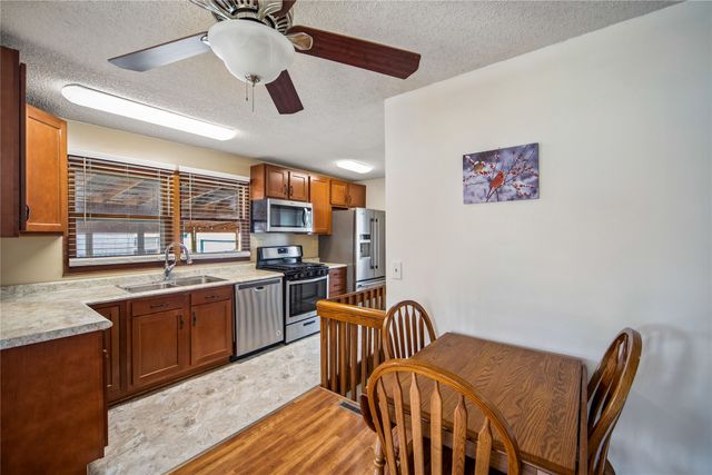 3300 E 37th Street, Des Moines, IA 50317