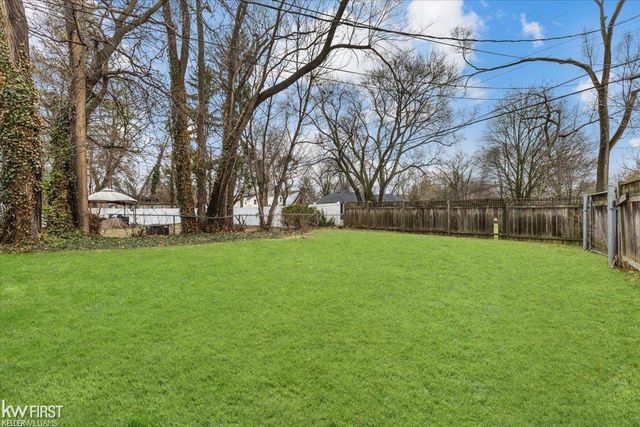 17397 Cornell Road, Southfield, MI 48075