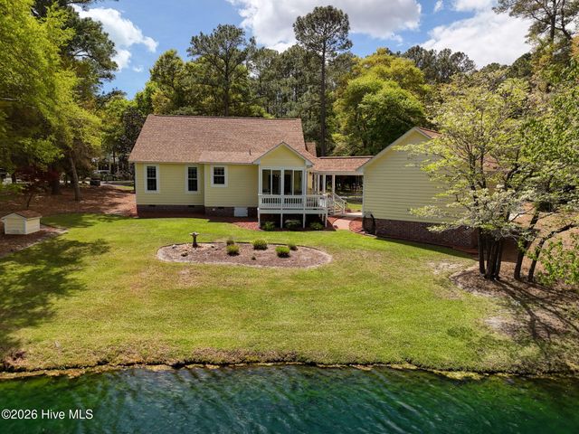 3089 Channel Drive SE, Bolivia, NC 28422