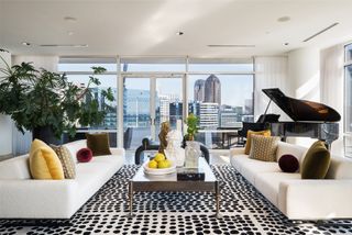 2430 Victory Park Lane 2104, Dallas, TX 75219