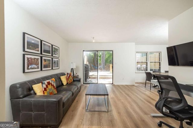 2702 Meadow Mere E, Atlanta, GA 30341