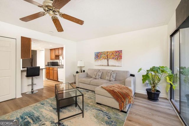 2702 Meadow Mere E, Atlanta, GA 30341