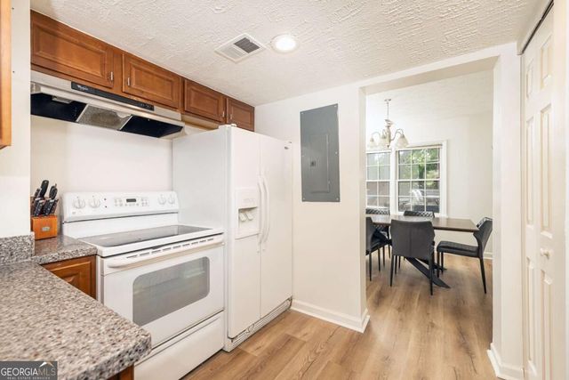 2702 Meadow Mere E, Atlanta, GA 30341