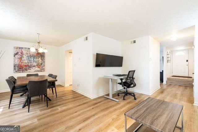 2702 Meadow Mere E, Atlanta, GA 30341