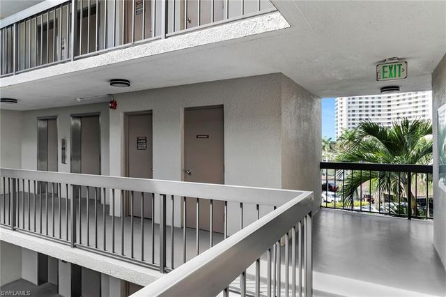 601 Seaview CT C401, Marco Island, FL 34145