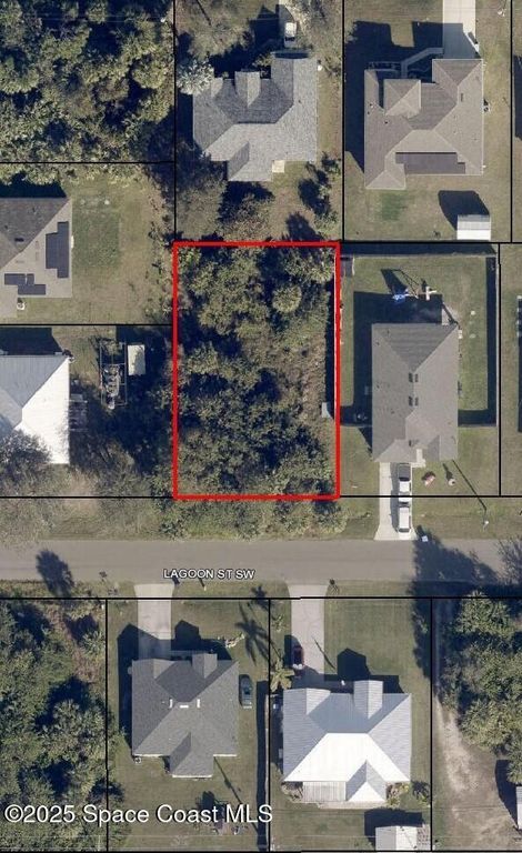 217 Lagoon Street SW, Palm Bay, FL 32908