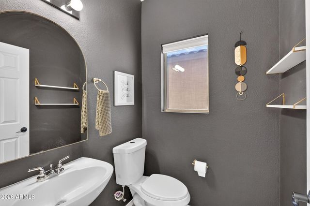 30052 N DESERT WILLOW Boulevard, San Tan Valley, AZ 85143