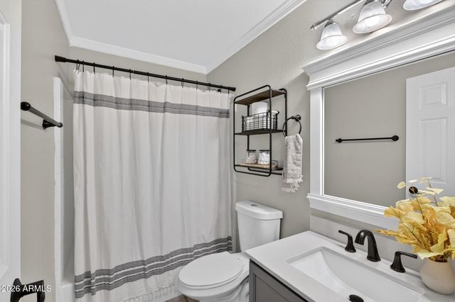 30052 N DESERT WILLOW Boulevard, San Tan Valley, AZ 85143