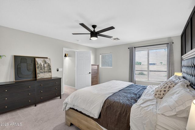 30052 N DESERT WILLOW Boulevard, San Tan Valley, AZ 85143