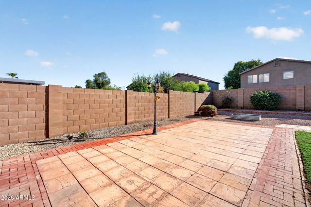 30052 N DESERT WILLOW Boulevard, San Tan Valley, AZ 85143