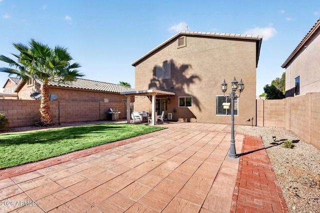 30052 N DESERT WILLOW Boulevard, San Tan Valley, AZ 85143