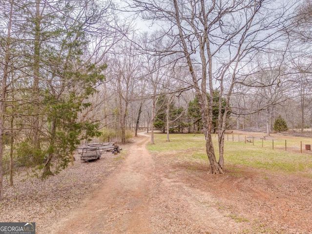 42 River Oaks Drive SW, Cartersville, GA 30120